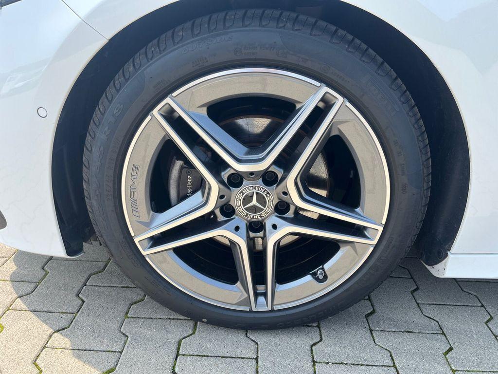 Mercedes-Benz A 180 AMG Line NAVIGATION+SITZ-& LENKRADHEIZUNG