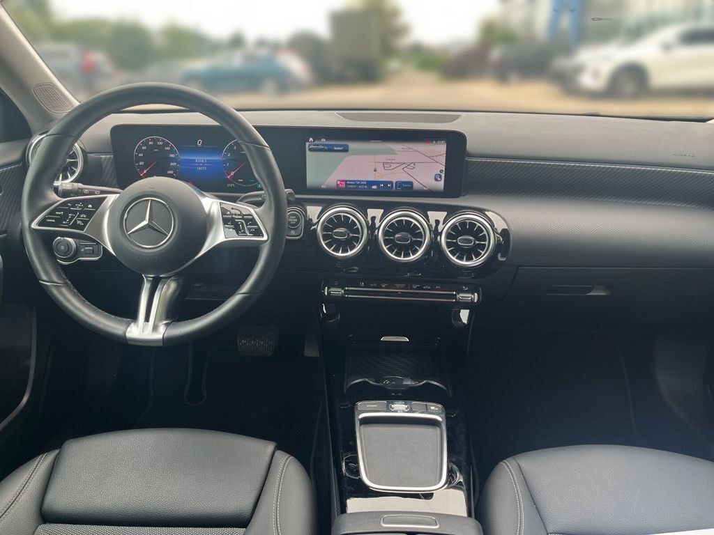 Mercedes-Benz A 200 Progressive ANHÄNGERKUPPLUNG+NAVI+TEMPOMAT