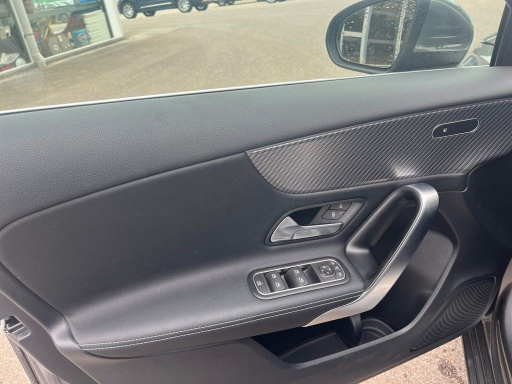 Mercedes-Benz A 200 Progressive ANHÄNGERKUPPLUNG+NAVI+TEMPOMAT