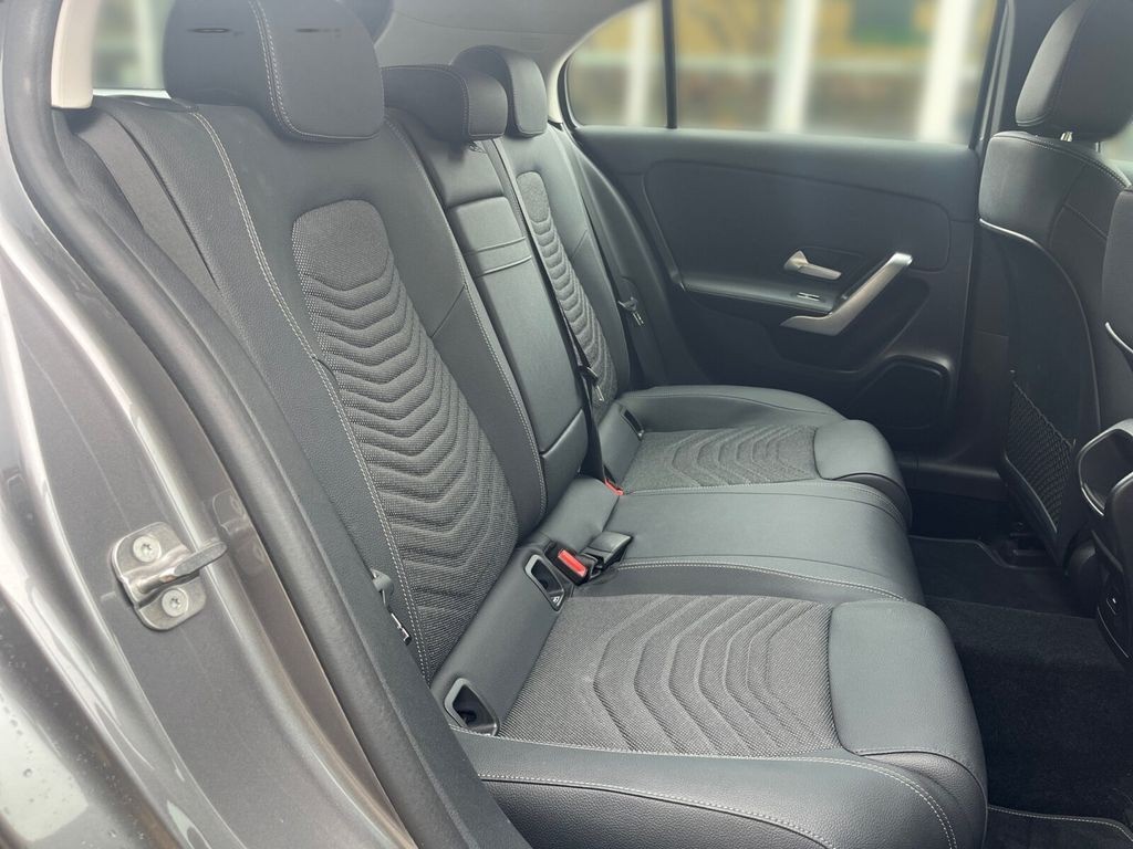 Mercedes-Benz A 200 Progressive ANHÄNGERKUPPLUNG+NAVI+TEMPOMAT