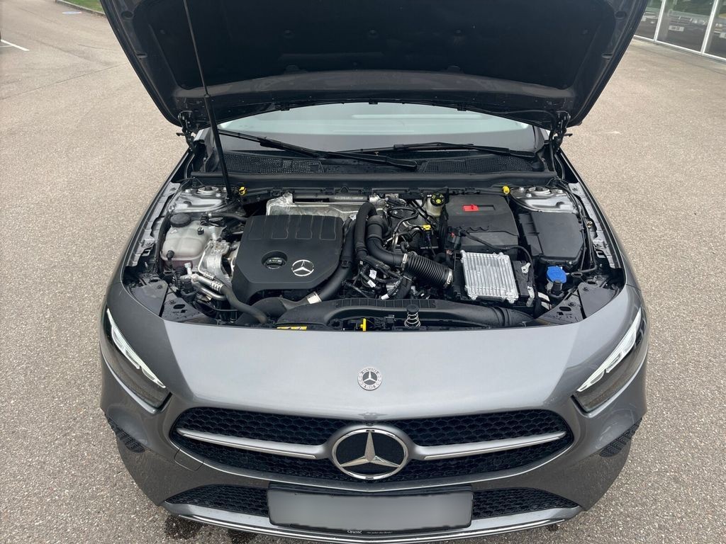 Mercedes-Benz A 200 Progressive ANHÄNGERKUPPLUNG+NAVI+TEMPOMAT