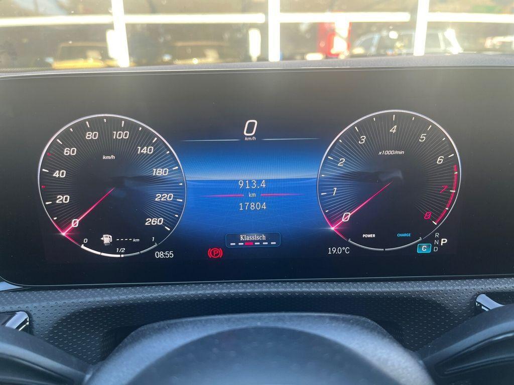 Mercedes-Benz A 180 AMG Line NAVIGATION+LENKRAD-& SITZHEIZUNG