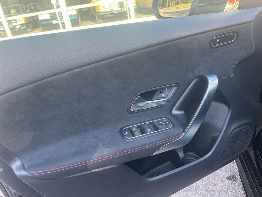 Mercedes-Benz A 180 AMG Line NAVIGATION+LENKRAD-& SITZHEIZUNG