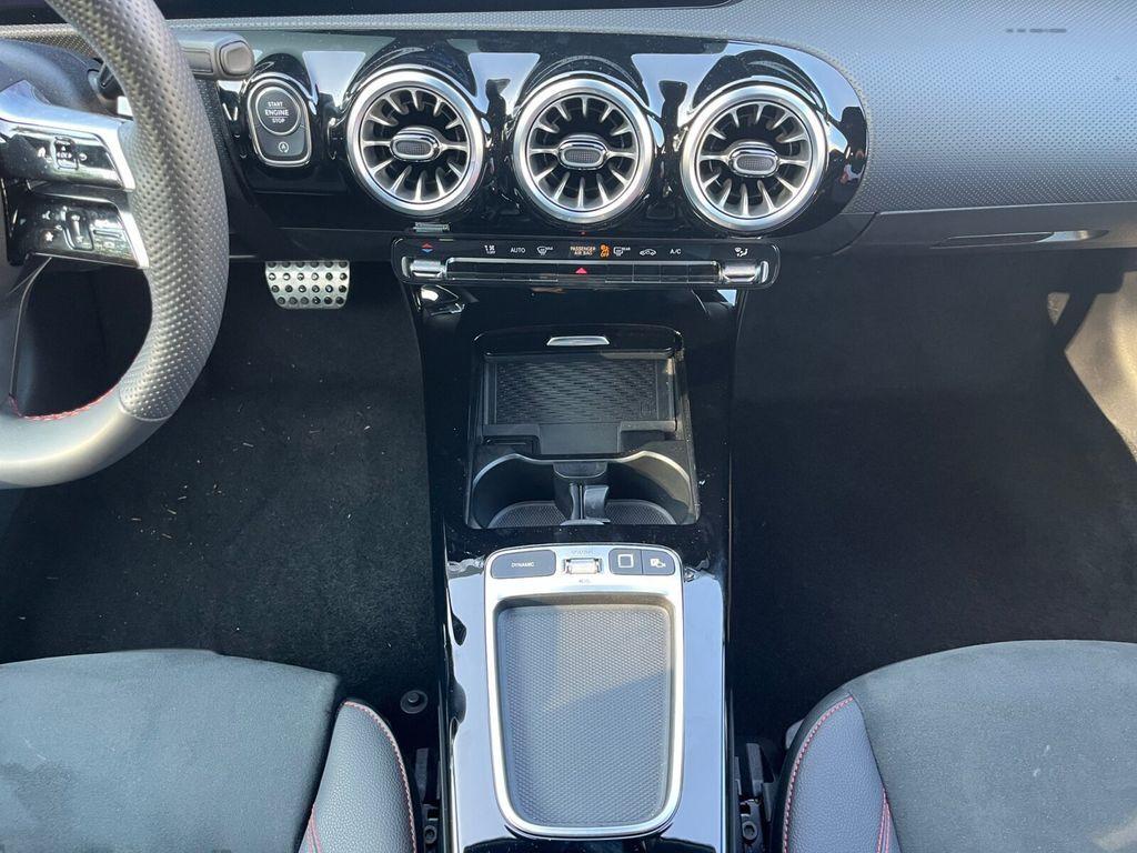 Mercedes-Benz CLA 200 Shooting Brake CLA 200 SB AMG Line NAVI+RÜCKFAHRKAMERA+TEMPOMAT