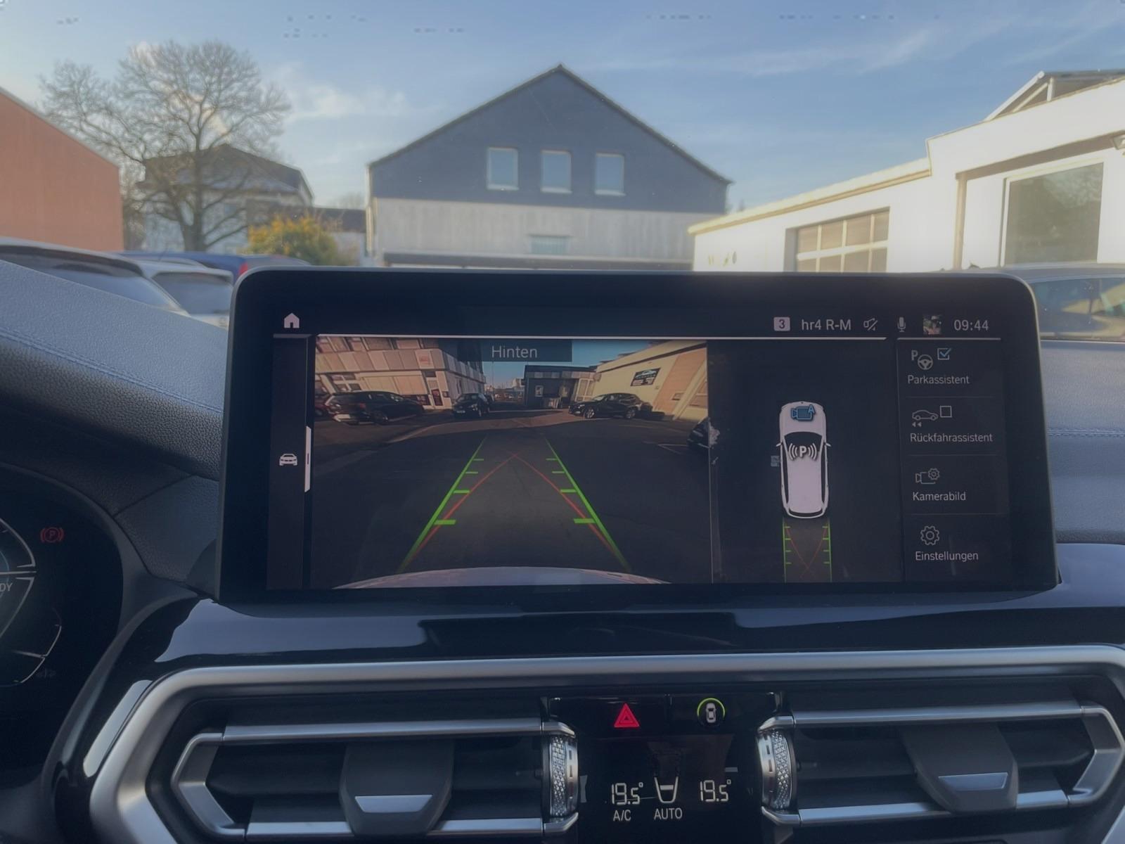 BMW iX3 Impressive 100%Akku M Sport Panorama AHK Laser HeadUp HarmanKardon