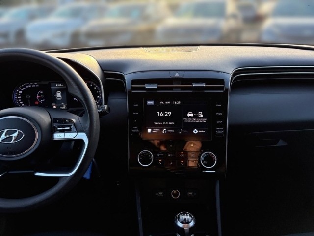 Hyundai Tucson Pure 2WD +KLIMA+TEMPOMAT+CARPLAY+RADIO+UVM+