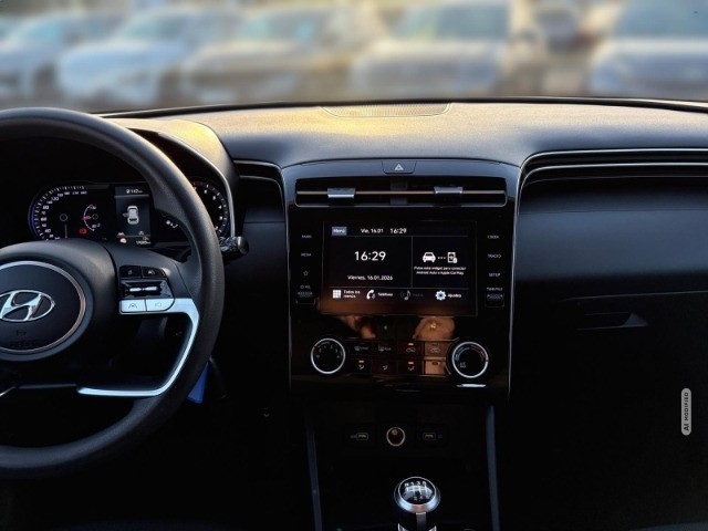 Hyundai Tucson Pure 2WD +KLIMA+TEMPOMAT+CARPLAY+RADIO+UVM+
