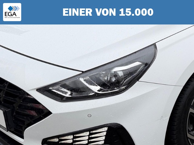 Hyundai i30 cw Trend +NAVI+KLIMA+RFK+PDC+CARPLAY+UVM+