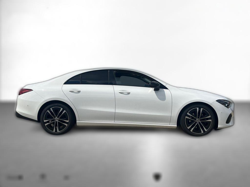 Mercedes-Benz CLA 180 Progressive NAVI+RÜCKFAHRKAMERA+TEMPOMAT