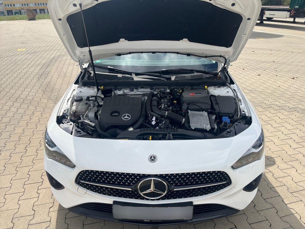 Mercedes-Benz CLA 180 Progressive NAVI+RÜCKFAHRKAMERA+TEMPOMAT