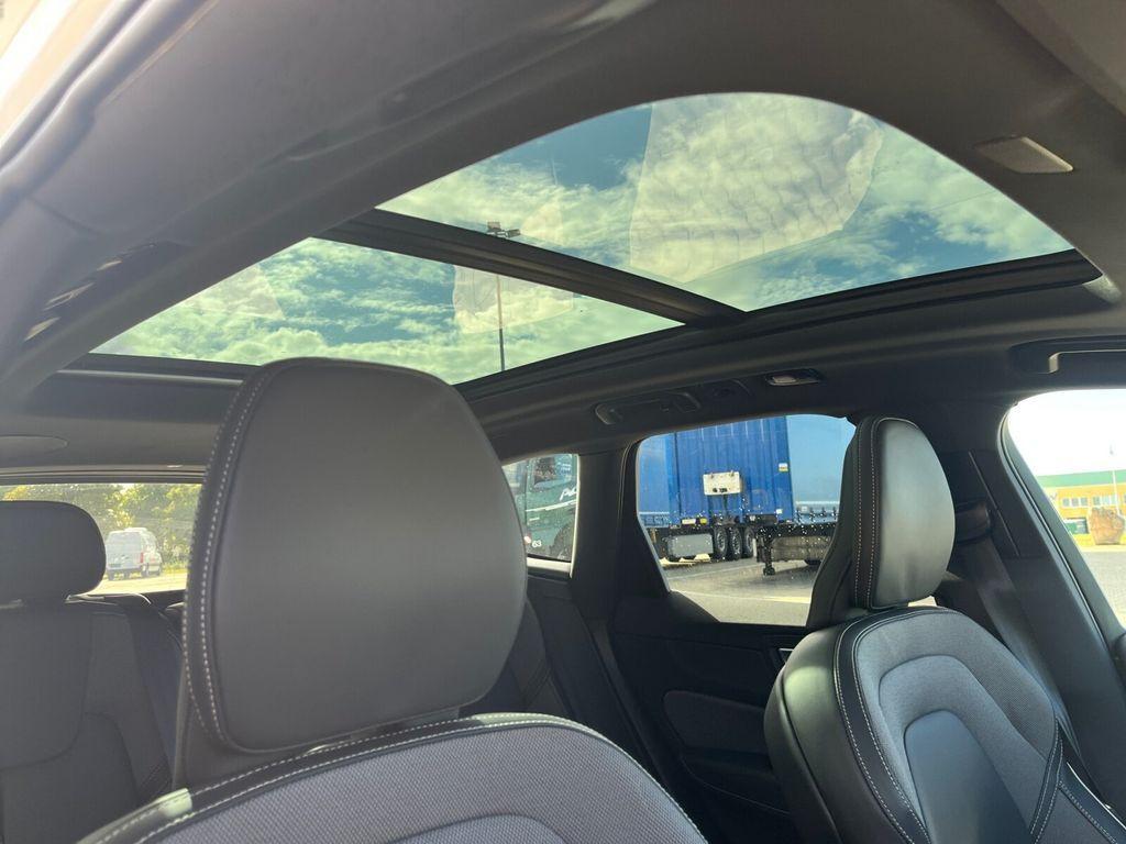 Volvo XC60 T8 AWD Ultra Dark NAVIGATION+SITZHEIZUNG