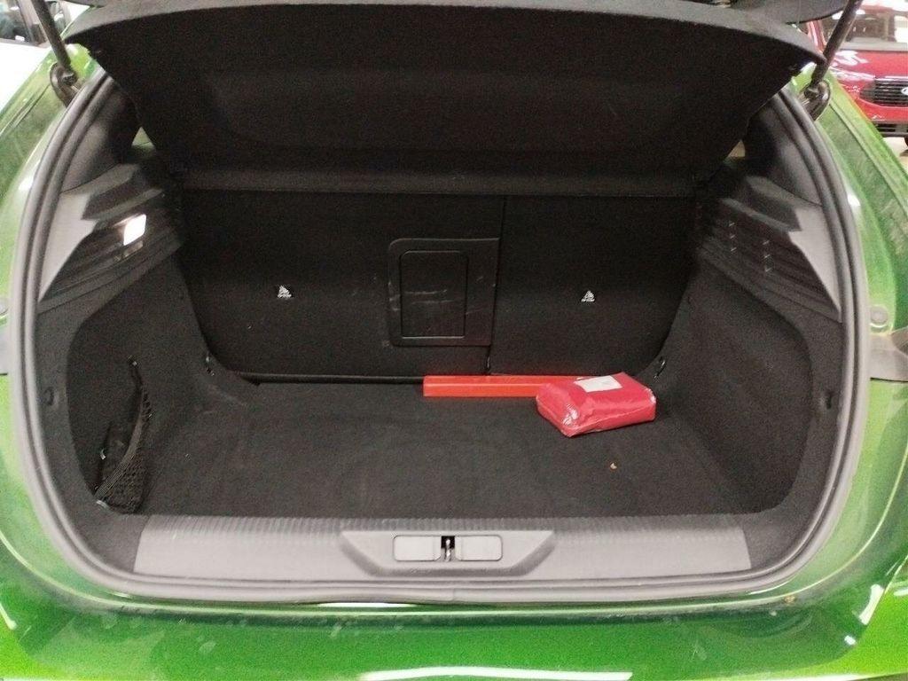 Peugeot 308 GT ALARMANLAGE+NAVIGATION+LENKRAD-HEIZUNGLED