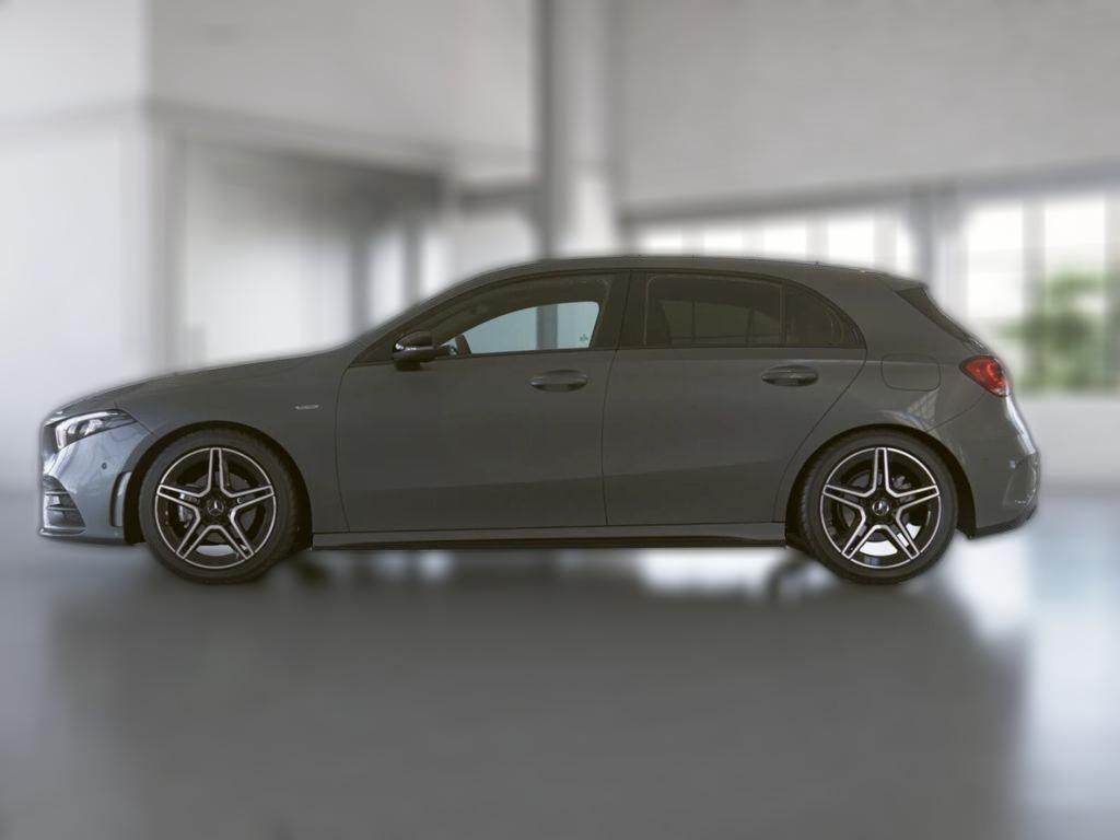 Mercedes-Benz A 180 AMG Line Edition2020 NAVI+SITZHEIZUNG+MBUX