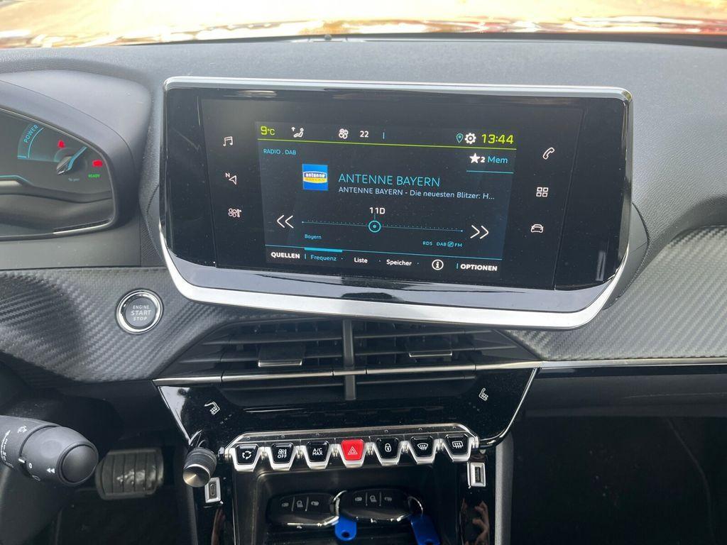 Peugeot 2008 e- Active Pack SITZHEIZUNG+TEMPOMAT+KEYLESS