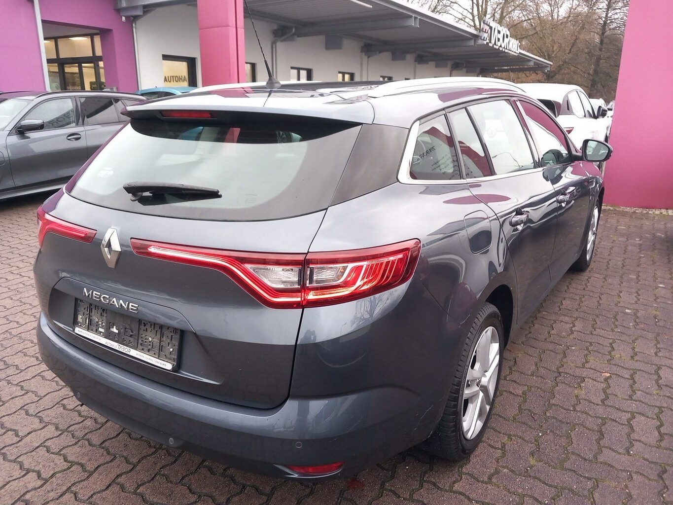 Renault Megane IV Grandtour TCe 140 Business PDC SHZ 16Z