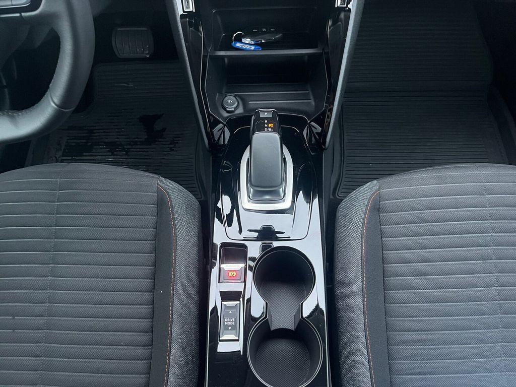 Peugeot 208 e- Active Pack SITZHEIZUNG+LED-BELEUCHTUNGBC