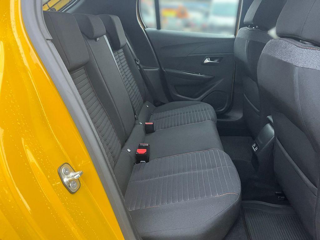 Peugeot 208 e- Active Pack SITZHEIZUNG+LED-BELEUCHTUNGBC