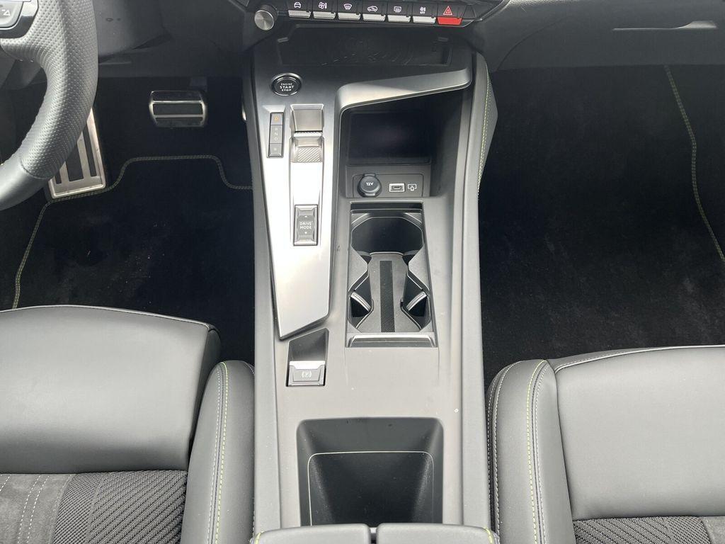 Peugeot 408 GT SITZHEIZUNG+TEMPOMAT+NAVIGATIONNavi/Klima