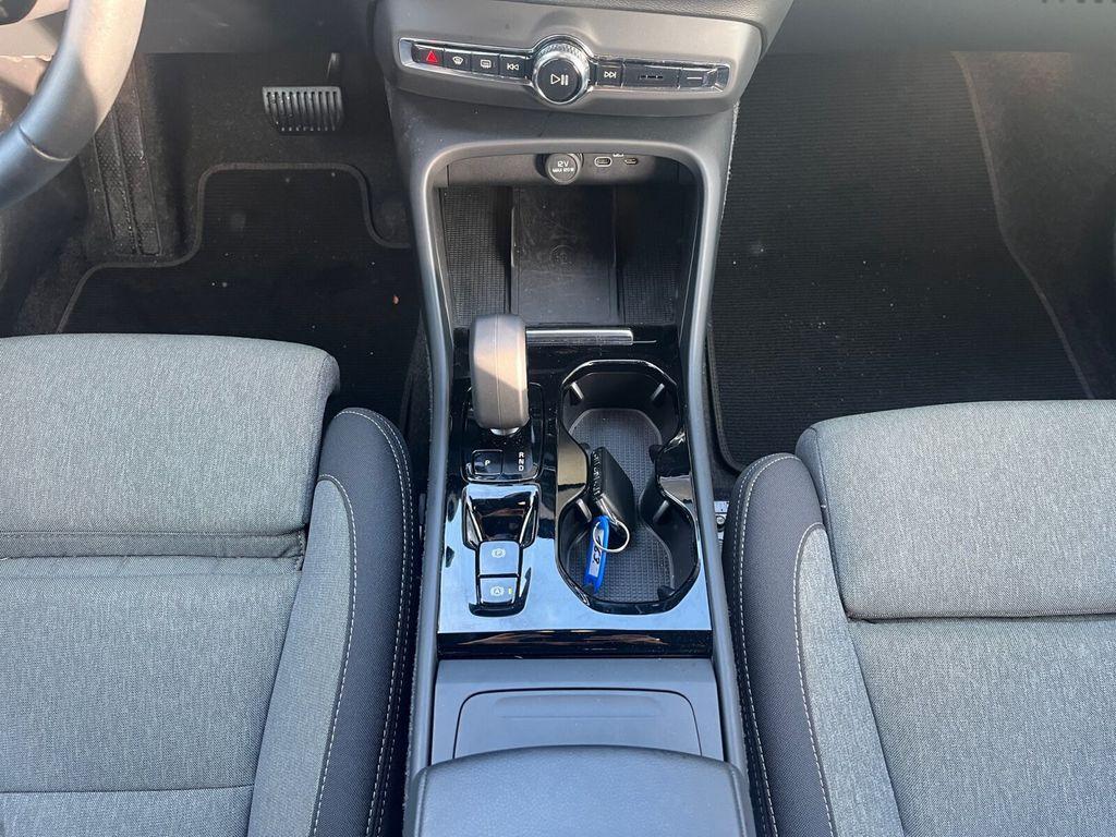 Volvo XC40 XC40 B3 Plus Dark NAVIGATION+LENKRAD-HEIZUNG