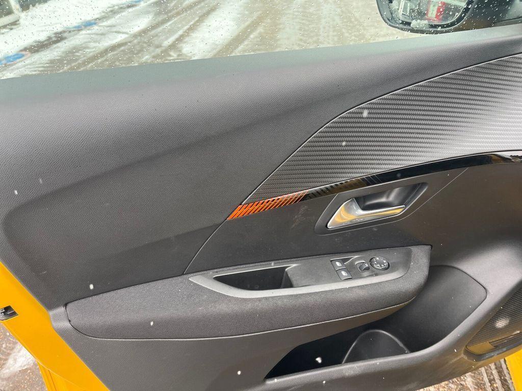 Peugeot 208 e- Active TEMPOMAT+KEYLESS-SYSTEM+LED-LICHTBC