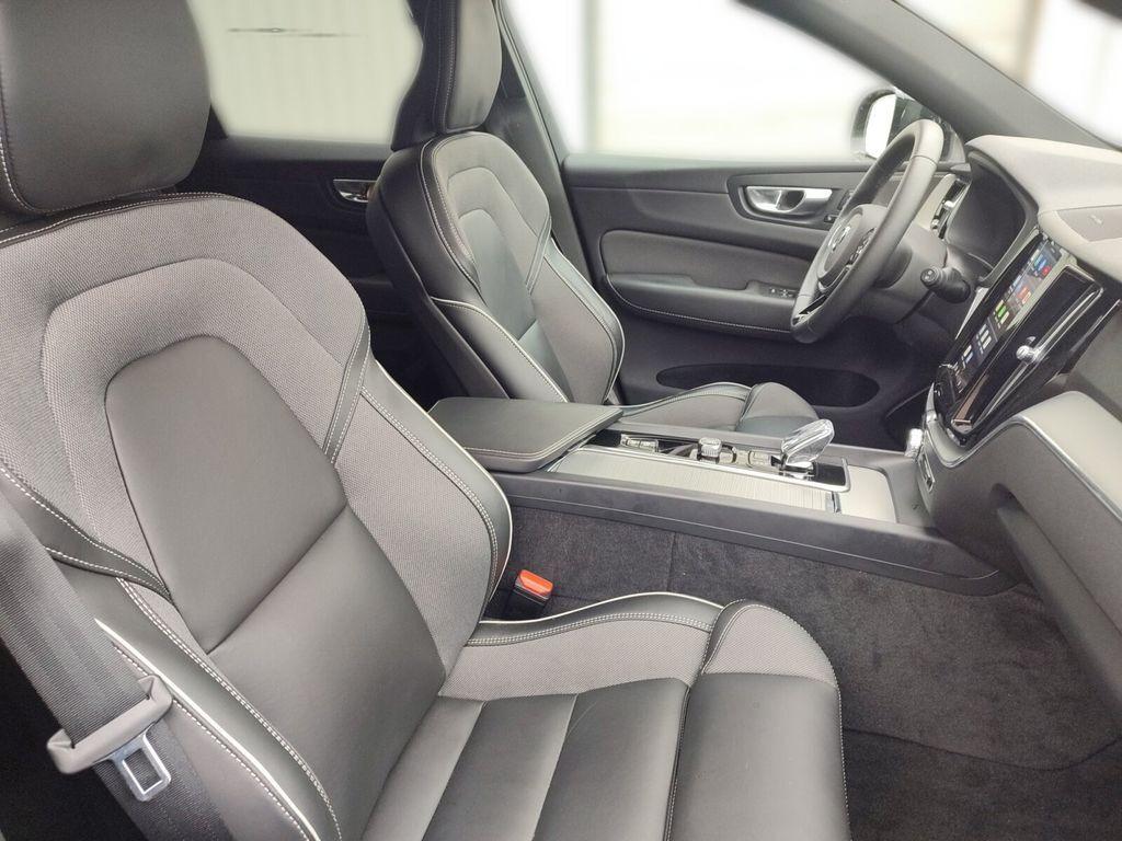 Volvo XC60 XC60 T6AWD Plus Dark ANHÄNGERKUPPLUNG+SCHIEBED.+