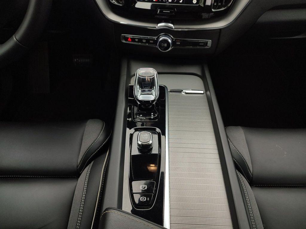 Volvo XC60 XC60 T6AWD Plus Dark ANHÄNGERKUPPLUNG+SCHIEBED.+