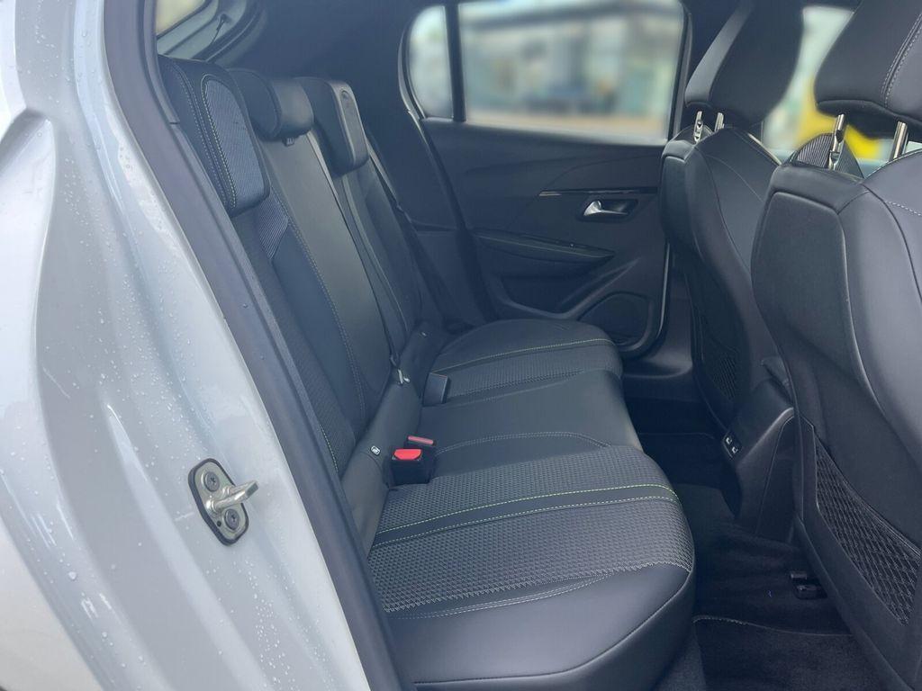 Peugeot e-208 GT 180° R-KAMERA+NAVI+SITZHEIZUNG+TEMPOMAT