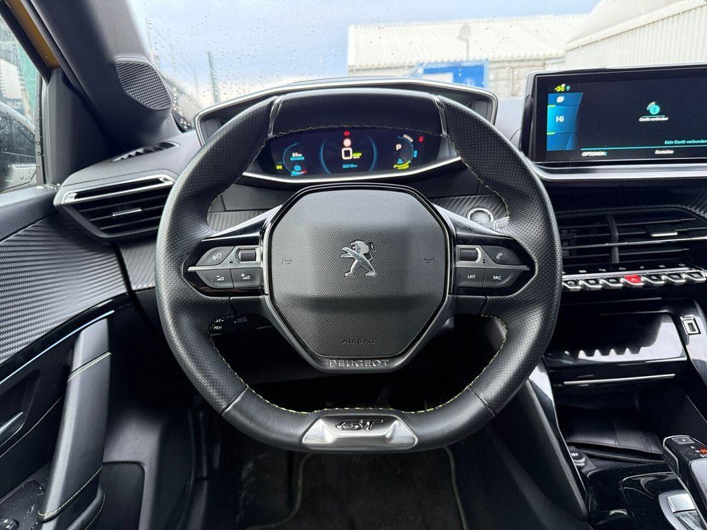 Peugeot 208 e- GT NAVI+180° R.KAMERA+TEMPOMATNavi/Klima