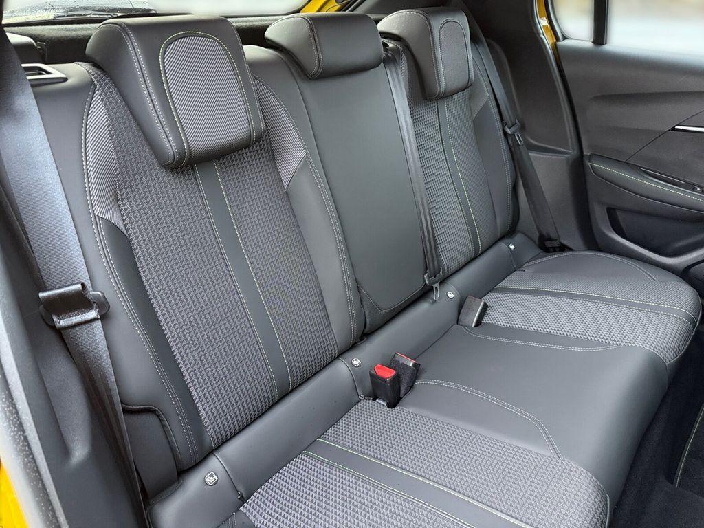 Peugeot 208 e- GT NAVI+180° R.KAMERA+TEMPOMATNavi/Klima