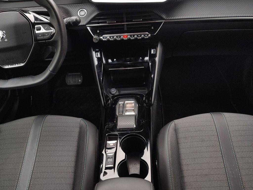 Peugeot 2008 e- Allure SITZHEIZUNG+180°R-KAMERA+TEMPOMAT