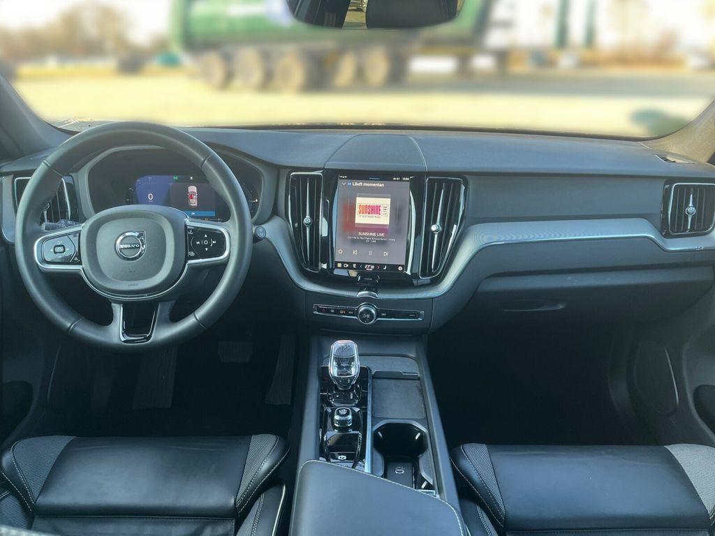 Volvo XC60 XC60 T6 AWD Plus Dark SCHIEBEDACH+SITZHEIZUNG+LE