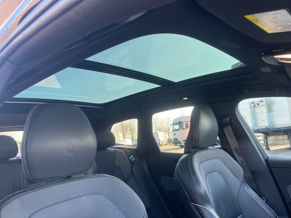 Volvo XC60 XC60 T6 AWD Plus Dark SCHIEBEDACH+SITZHEIZUNG+LE