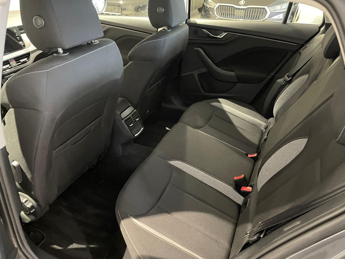 Skoda Scala 1,0 TSI 5J Garantie SHZ PDC LED