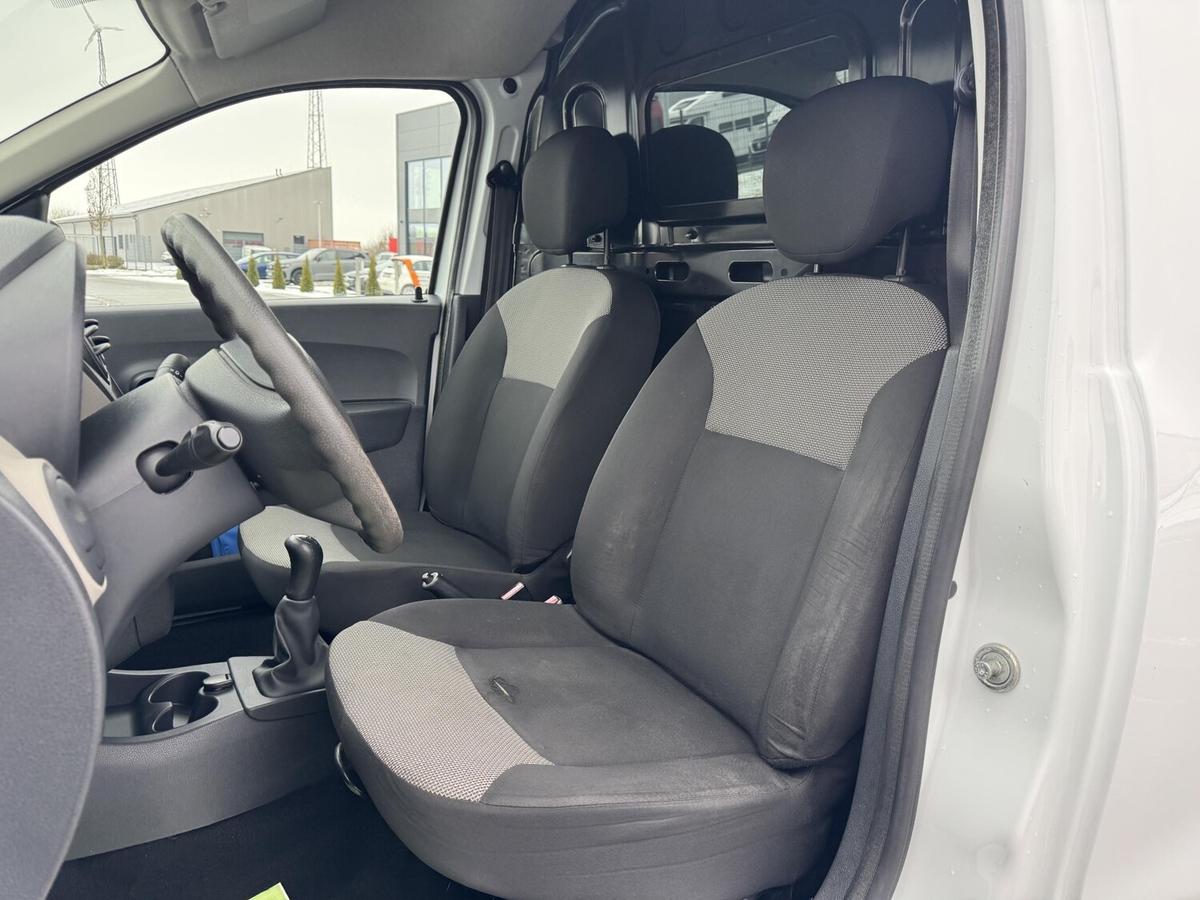 Dacia Dokker Allwetter-Reifen+180°-Türen+Sehr gepflegt