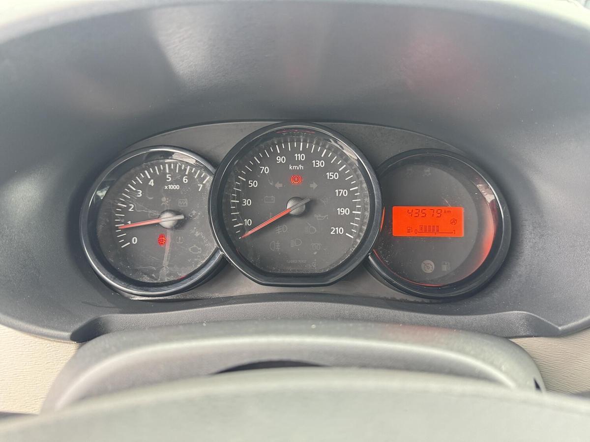 Dacia Dokker Allwetter-Reifen+180°-Türen+Sehr gepflegt