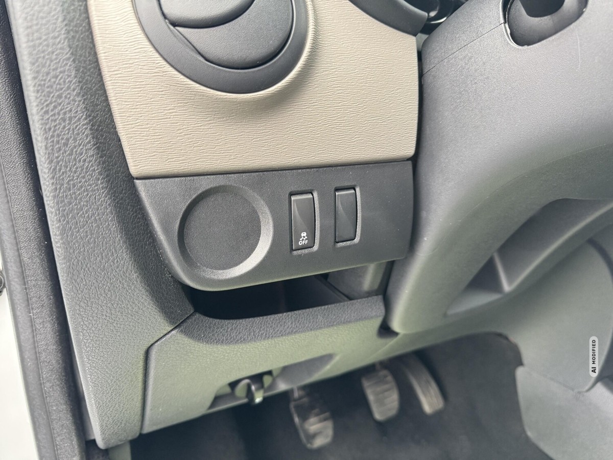 Dacia Dokker Allwetter-Reifen+180°-Türen+Sehr gepflegt