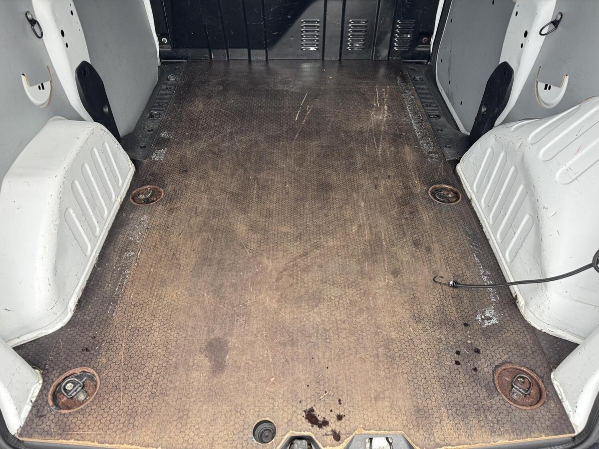 Dacia Dokker Allwetter-Reifen+180°-Türen+Sehr gepflegt