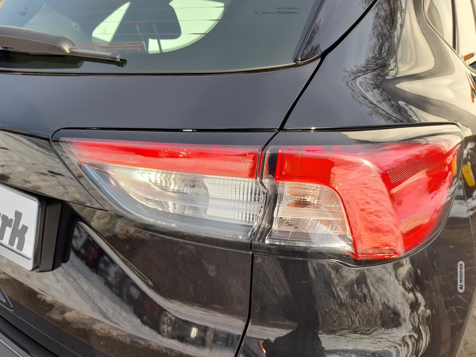 Ford Kuga 1.5 EcoBoost NAVI~AHK~SHZ~APP~2xPDC~GRA~DAB