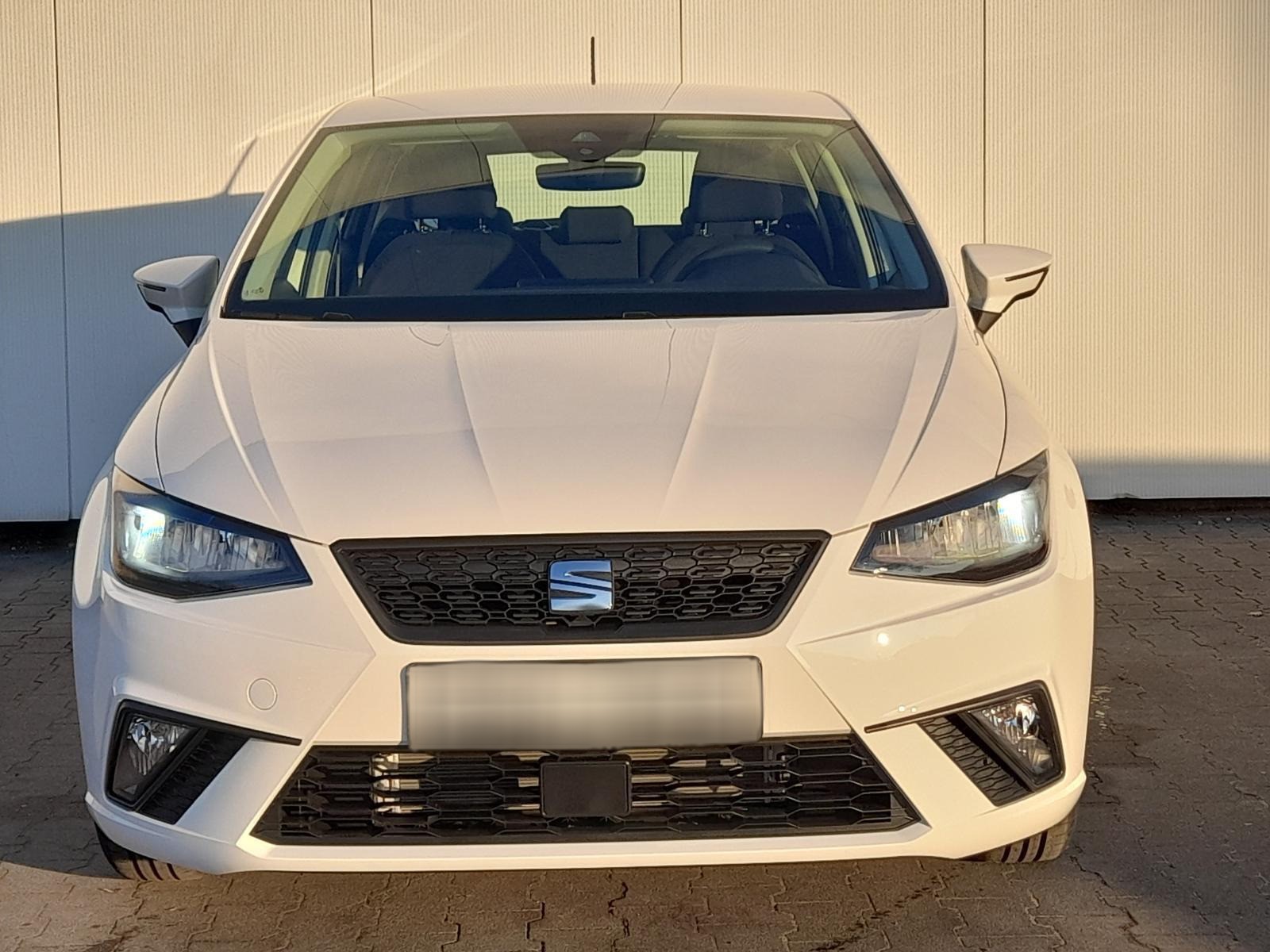 Seat Ibiza 1.0 MPI Reference NAVI/APP~SHZ~PDC~ALU~GRA