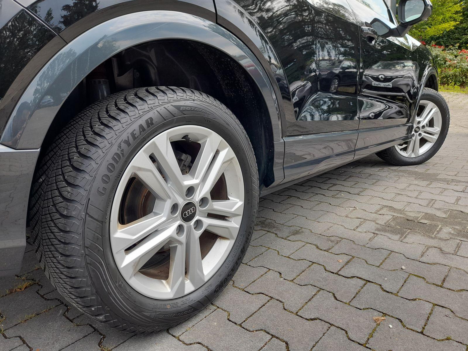 Audi Q2 DSG NAVI/APP~AHK~PANO~SHZ~VIRTUALL~RKam~eHeKl