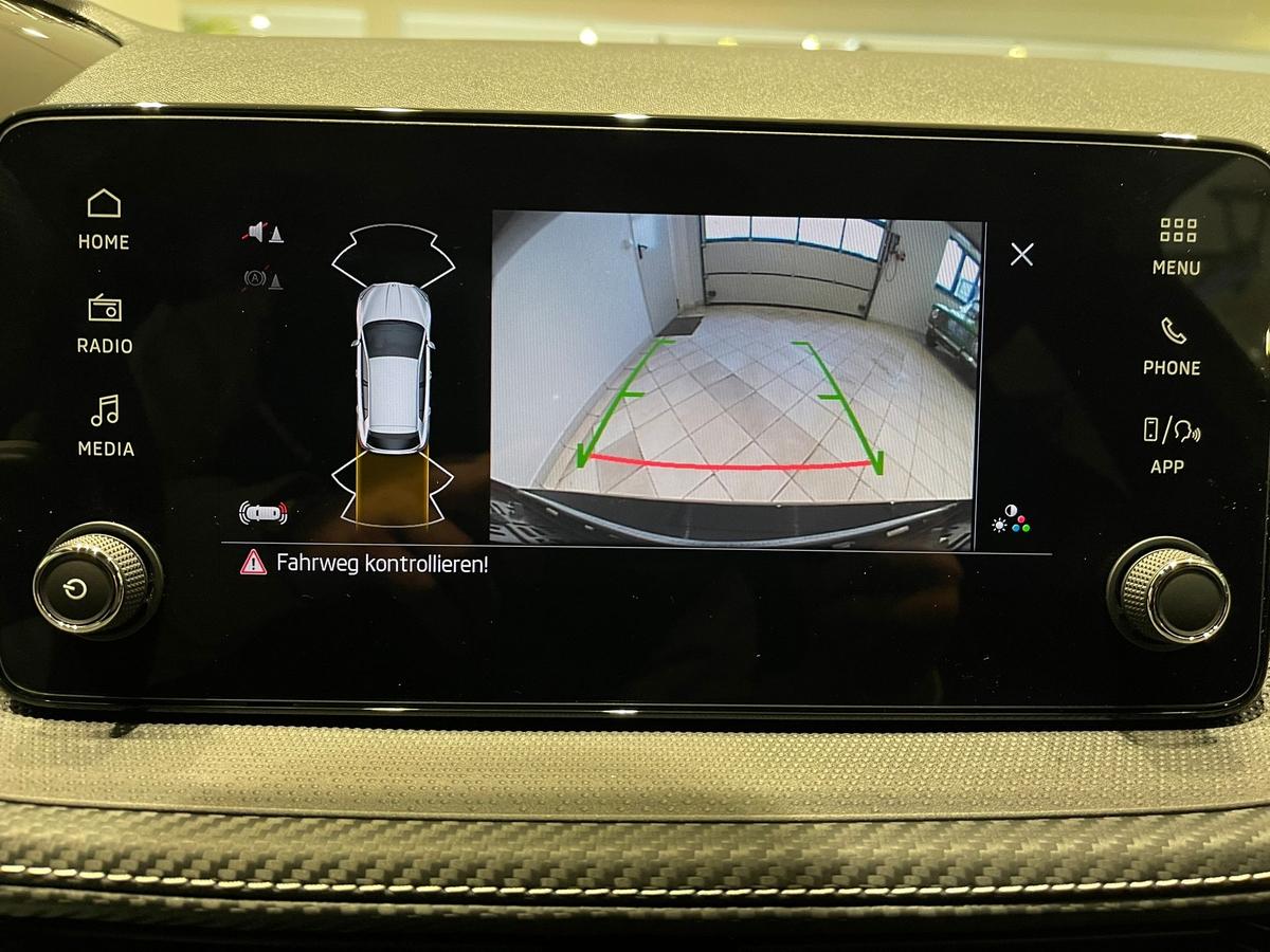 Skoda Fabia 1,0 TSI Monte Carlo Pano APP 5J.Garantie