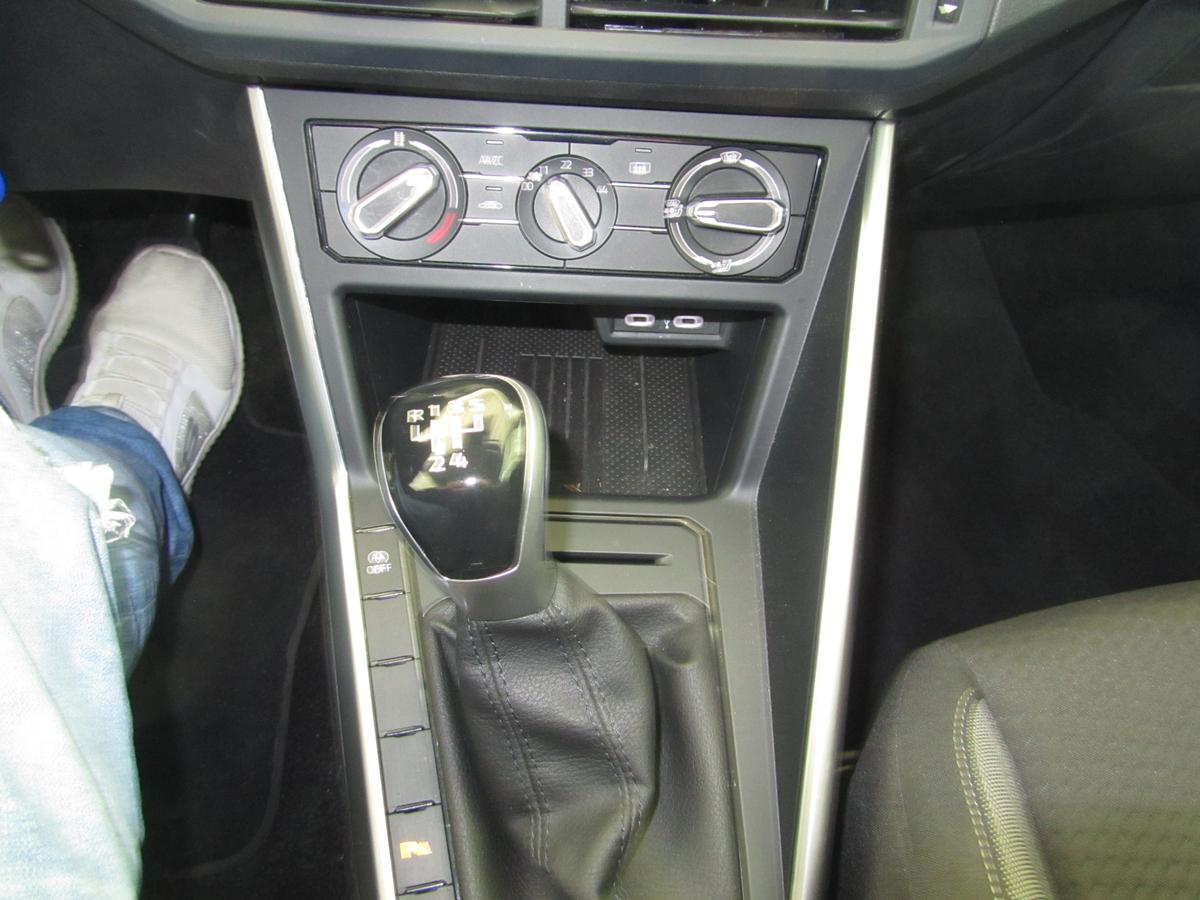 Volkswagen Polo 1.0 TSI Life+RFK+Navivor.+LED