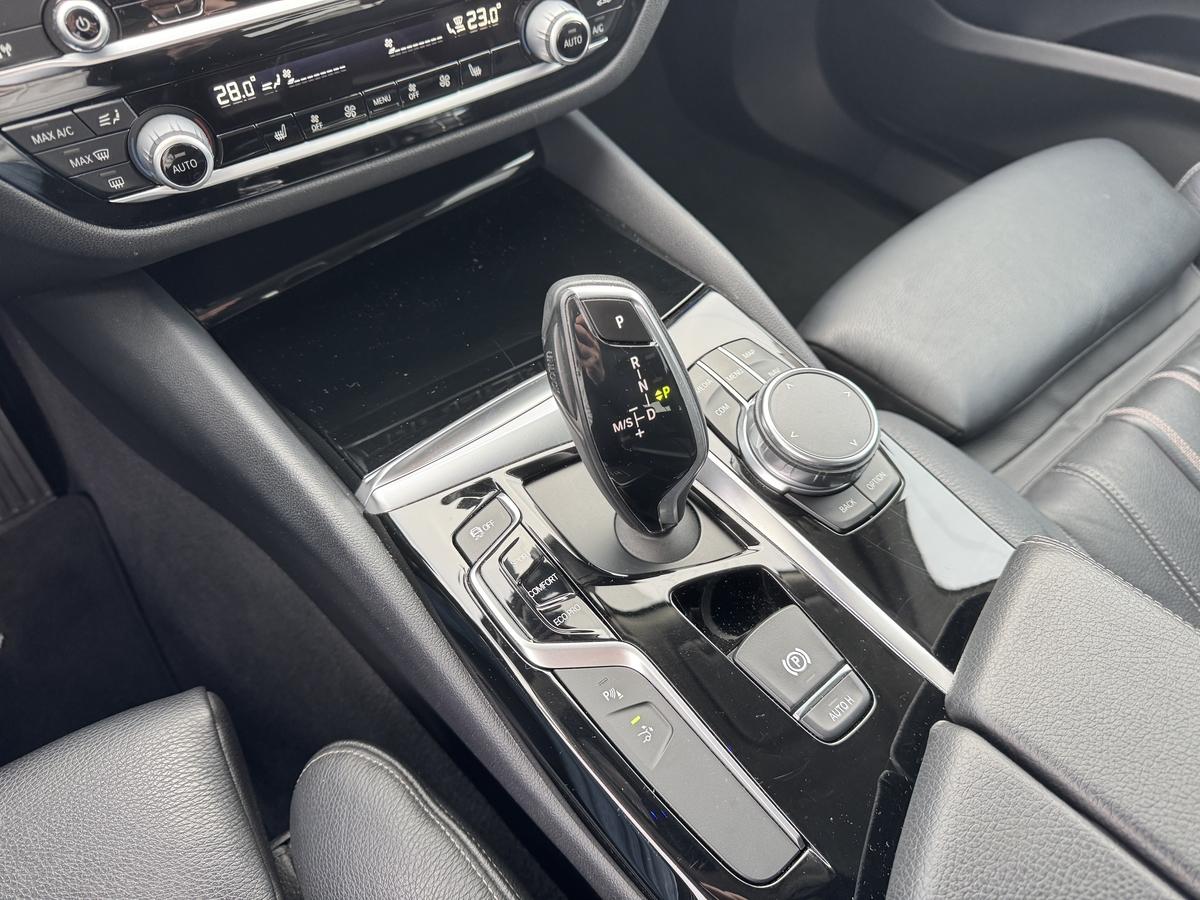 BMW 630 Gran Turismo  i+Sport Line+ACC+LED+Head-Up+AHK