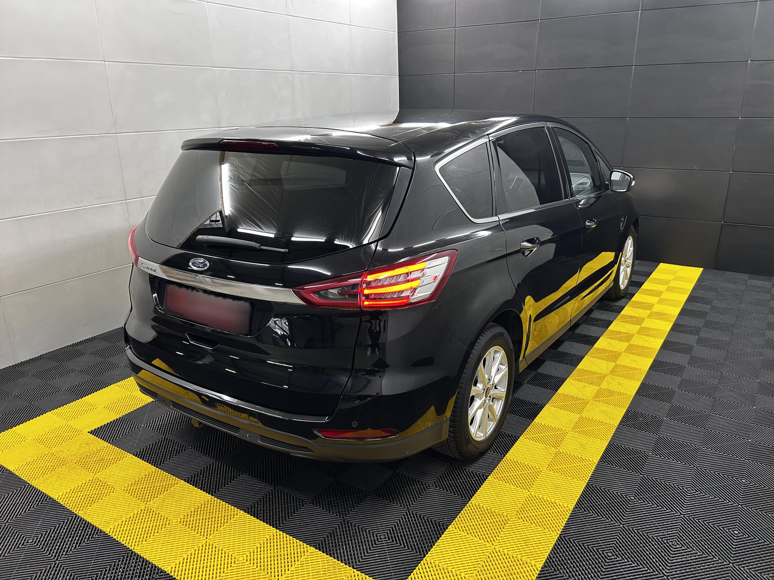 Ford S-Max S-MAX Titanium+Keyless+LED+Kam+Carplay+Navi+Temp