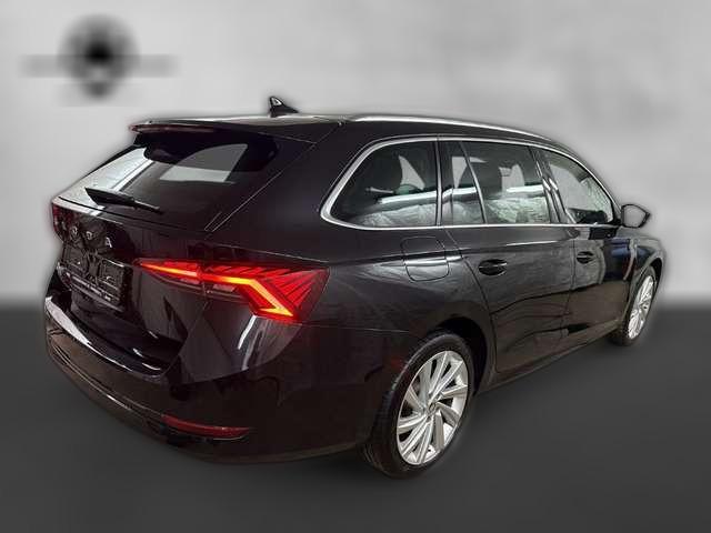 Skoda Octavia 2.0TDI Style NAVI LED Kamera CarPlay HuD