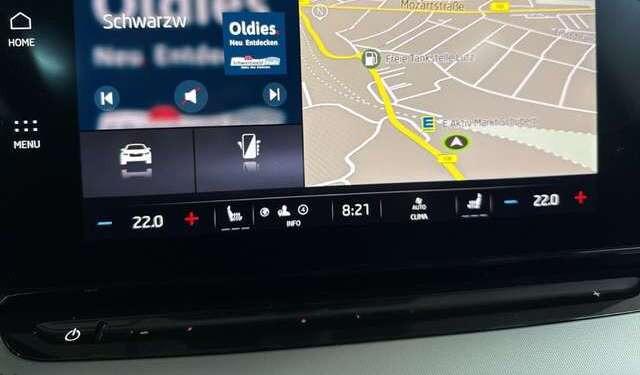 Skoda Octavia 2.0TDI Style NAVI LED Kamera CarPlay HuD