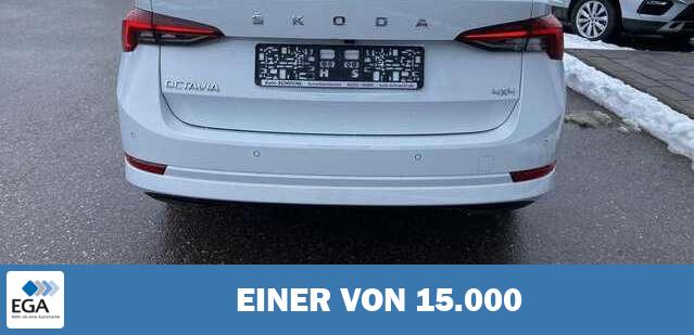 Skoda Octavia Combi 2.0 TDI DSG 4x4 PANORAMA+AHK+SMART