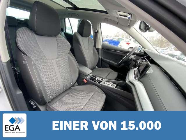 Skoda Octavia Combi 2.0 TDI DSG 4x4 PANORAMA+AHK+SMART