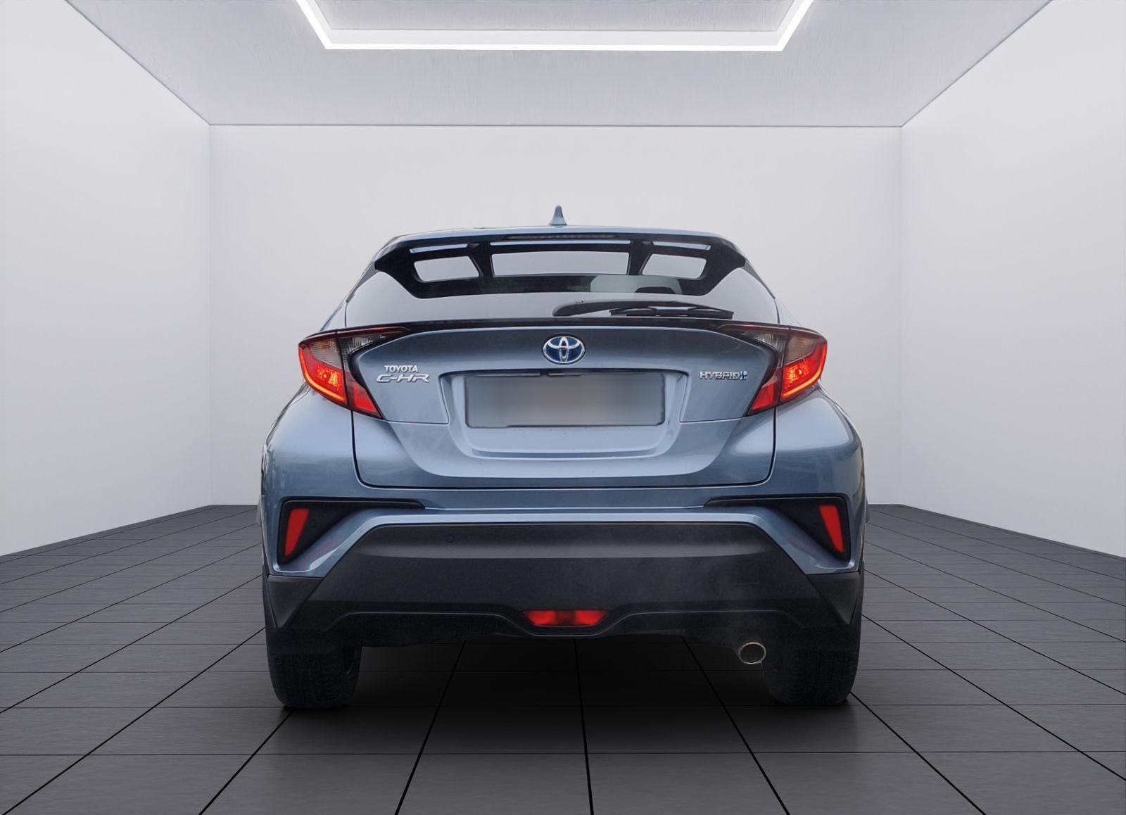 Toyota C-HR Hybrid Team D