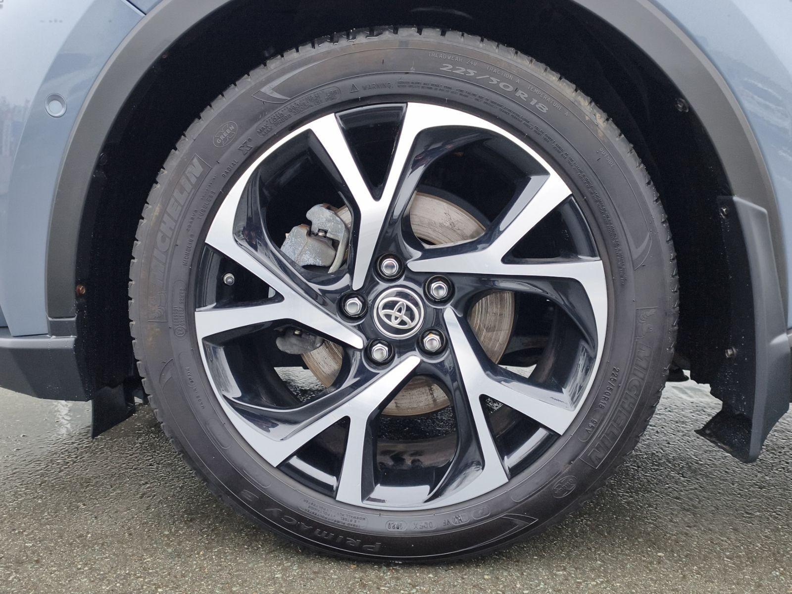 Toyota C-HR Hybrid Team D